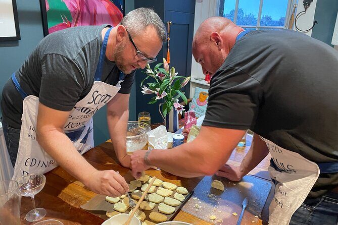 Traditional Scottish Cooking Class & Dinner with Edinburgh Local - Exploring the Experience in Detail