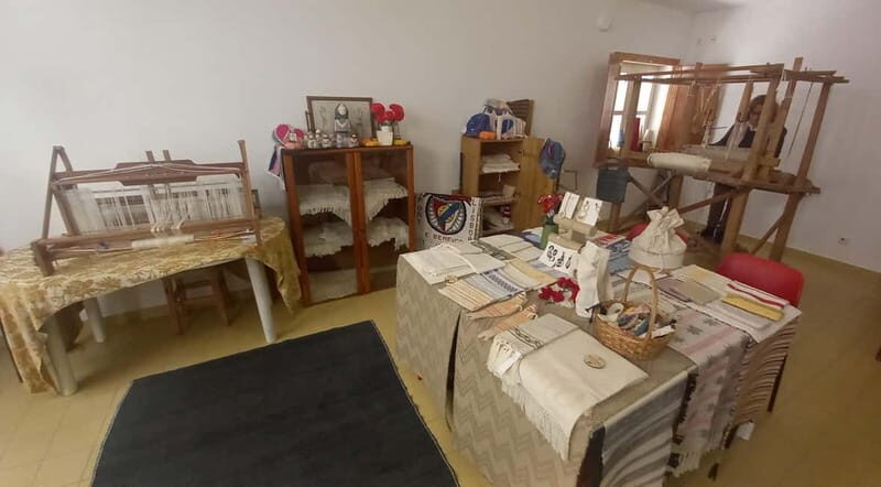 Traditions and Shopping in Coimbra Old Town Tour - A Deep Dive into Coimbra’s Commercial Heart