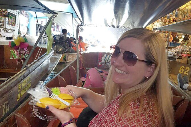 Train & Floating Market Food Adventure + Scenic train ride - FAQ