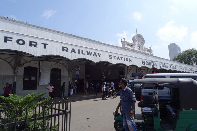 Train from Colombo to Kandy - What’s Included and What’s Not