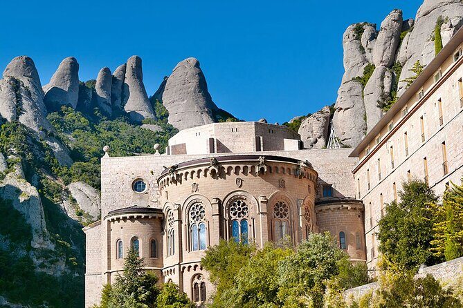 Train Journey from Barcelona Shared Tour in Montserrat - Free Time to Explore and Tasting Opportunities