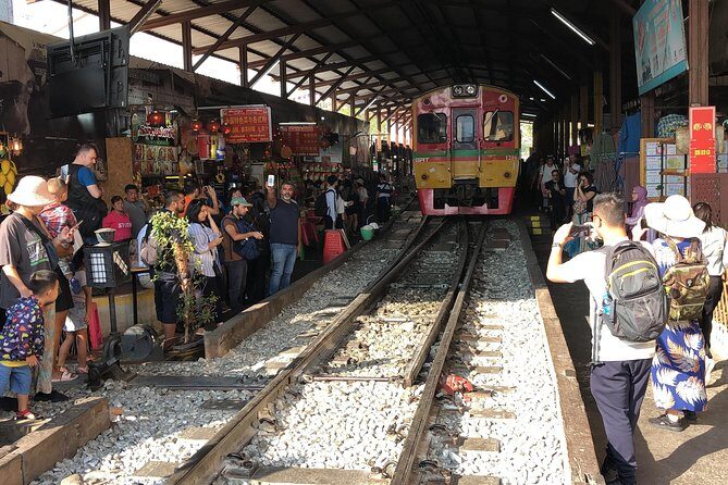 Train Market and Floating Market half day tour - FAQ