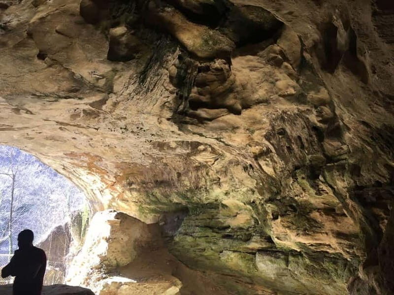 Trakoan: Bike tour to the cave, castle and volcano - Return to the Starting Point