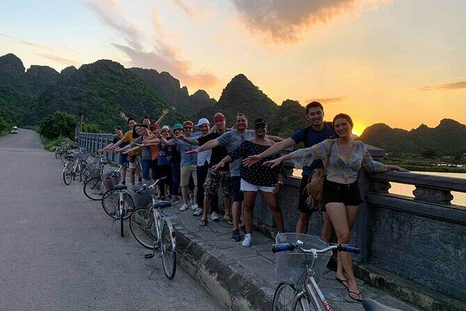 Trang An Bai Dinh Mua Cave Luxury 1 Day Group Tour From Hanoi - What Makes This Tour Stand Out?
