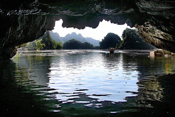 Trang An Boat Ride and Hoa Lu Temples - Exploring the Itinerary in Detail