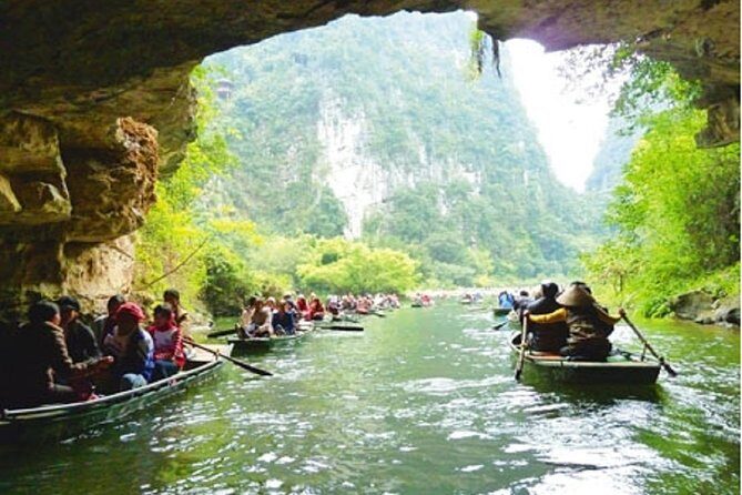 Trang An Hoa Lu Mua Cave Tour [Japanese guide, limousine bus, lunch and dinner included] - FAQ