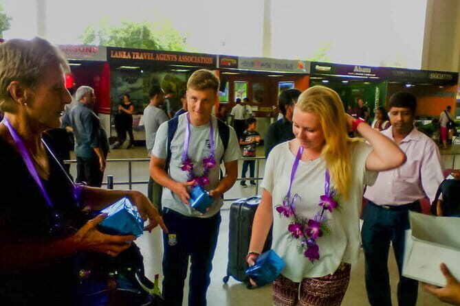 Transfer between Colombo Airport (CMB) and Airport Square Villa, Katunayake - Authentic Insights from Travelers