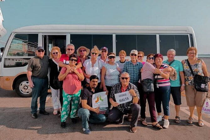 Transfer between Colombo Airport (CMB) and Avenra Beach Hotel, Hikkaduwa - The Experience at the Meeting Point