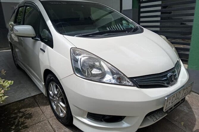 Transfer between Colombo Airport (CMB) and Villa Ocean View Hotel, Wadduwa - Frequently Asked Questions