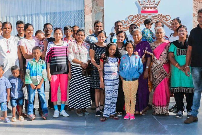 Transfer between Colombo Airport (CMB) and Villa Saffron Hikkaduwa, Hikkaduwa - The Sum Up
