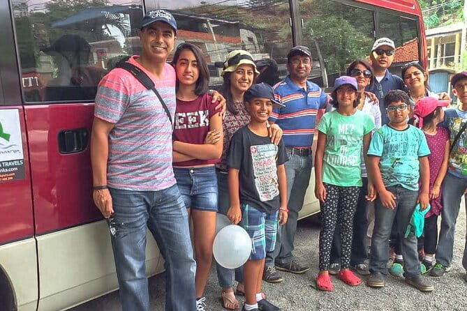 Transfer between Colombo Airport (CMB) and Yala Village, Yala - The Transfer Experience: What You Can Expect