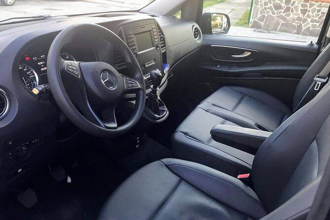 Transfer from Airport/Port/Station to Hotel and Viceversa - An In-Depth Look at Naples’ Private Transfer Service