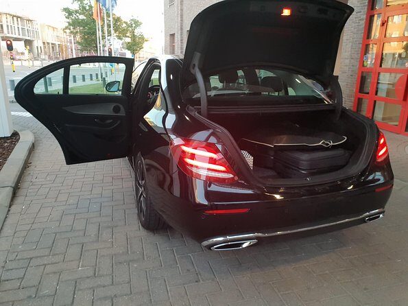 Transfer From Brussels Airport to Charleroi Airport - In-Depth Review of the Transfer Service