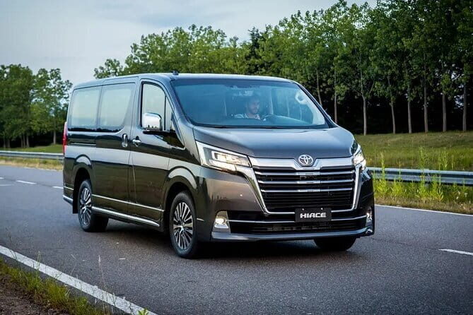 Transfer from Don Mueang (DMK) Airport to Bangkok city - Who Should Consider This Service?