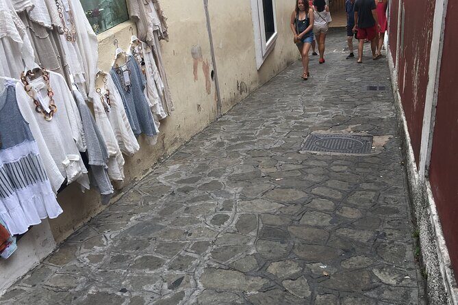 Transfer from Naples to Positano with a stop at Pompeii or Positano to Naples - FAQ