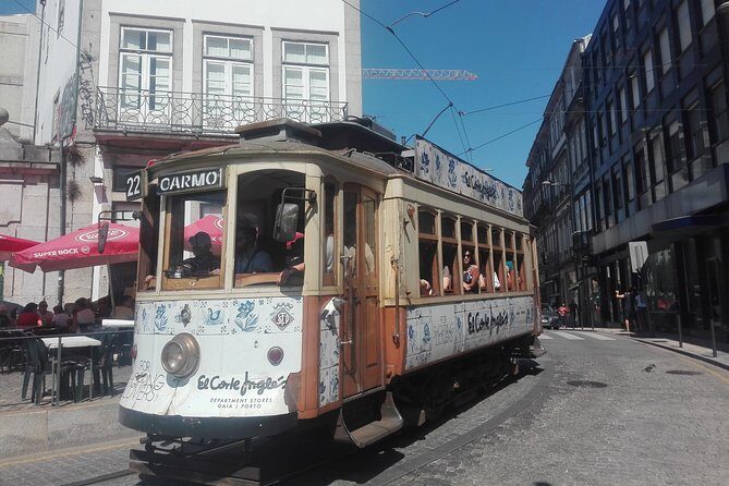 Transfer from Porto to Coimbra visiting Aveiro, half day - An In-Depth Look at the Experience