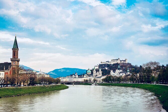 Transfer from Prague to Salzburg with Tour Stop in Cesky Krumlov - Who is this tour perfect for?