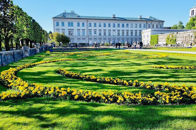 Transfer from Prague to Salzburg with Tour Stop in Cesky Krumlov - FAQ