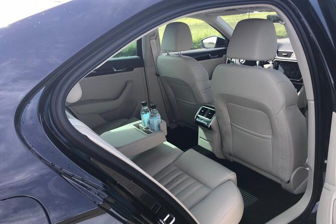 Transfer from Reykjavik - Private airport transfer to KEF Airport - Key Points