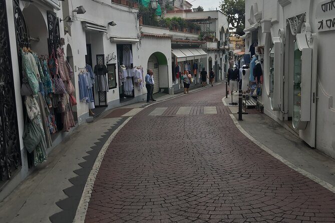 Transfer from Rome to Amalfi coast/Sorrento Area and Vice Versa - An In-Depth Look at the Transfer Experience