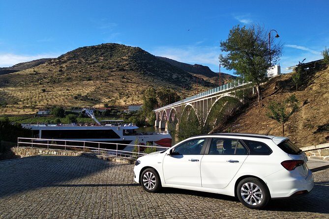 Transfer Oporto - Aeroport / Up to 4 passengers - An in-depth look at the Porto Airport transfer service