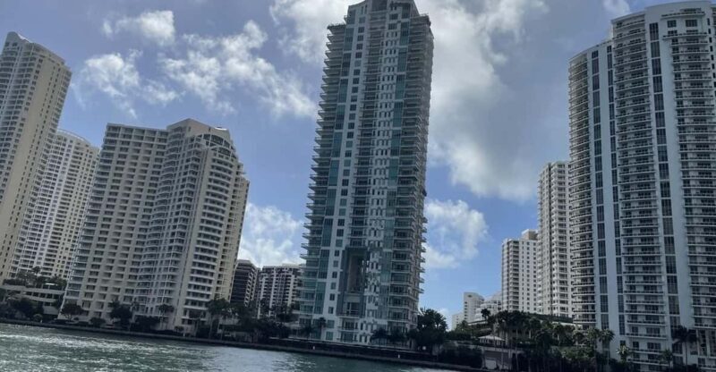 Transfer Service Miami Port to Miami Airport - Key Points