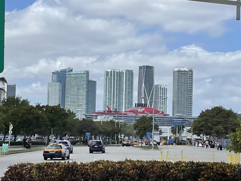 Transfer Service Miami Port to Miami Airport - Who Should Consider This Service?