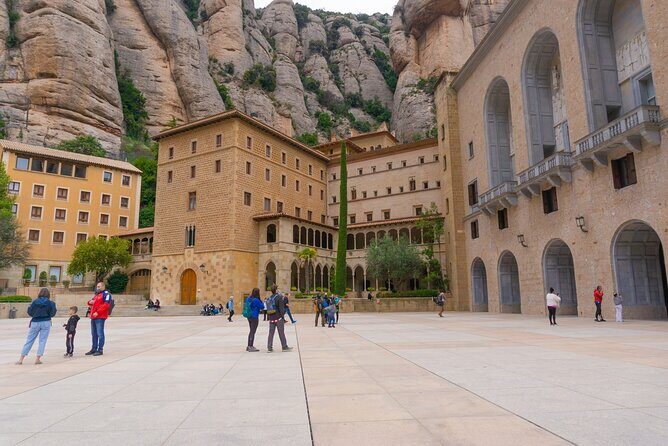 Transfer to Montserrat Monastery from Barcelona - Authentic Experiences and Practical Tips from Reviewers