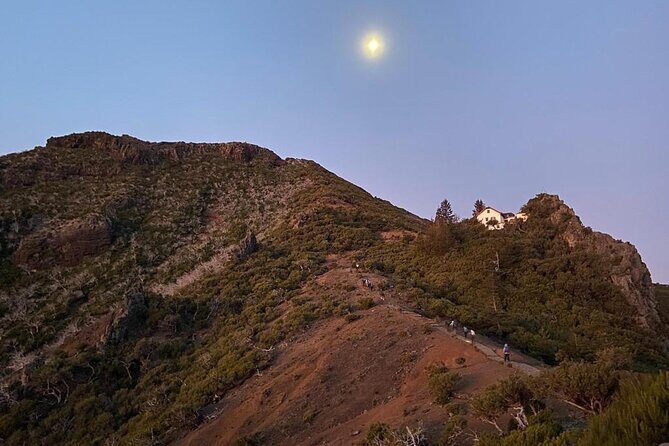 Transfer to Picos da Madeira - Pico do Arieiro and Pico Ruivo - The Authentic Experience: A Blend of Comfort and Adventure