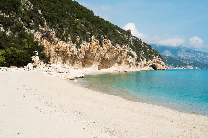 Transfer to the Bue Marino Caves and Cala Luna - FAQ