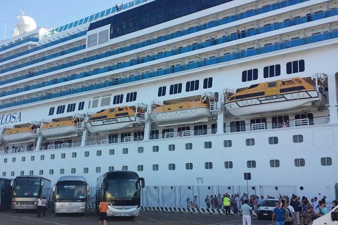 Transfer to the port of Civitavecchia from Rome (or in reverse) - What Travelers Can Expect at the Port