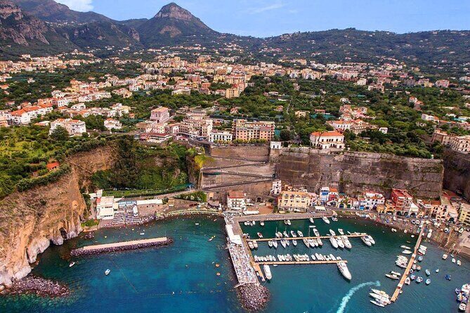 Transfers from Naples to Sorrento Positano Amalfi Ravello Maiori - Price and Value