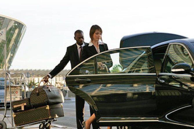 Transfers Madrid Airport to Madrid Center in Vans up to 7 Passengers - The Real Traveler Experience