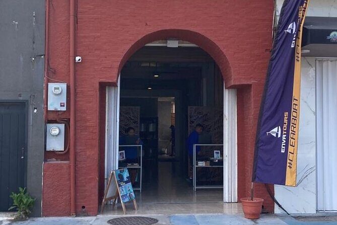 Transparent Boat Tour Cozumel Snorkel, 2 Drinks - How the Experience Feels