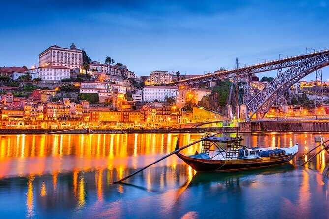 Transport Lisbon/Porto Porto/Lisbon with 2 optional stops - An In-Depth Review: Your Comfortable Ride from Lisbon to Porto