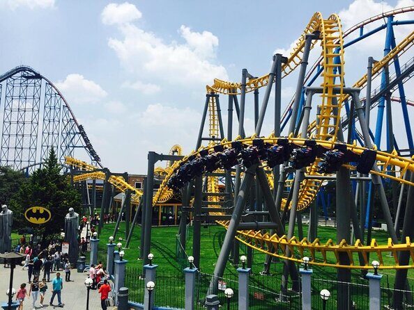 Transportation and access to Six Flags amusement park - Key Points