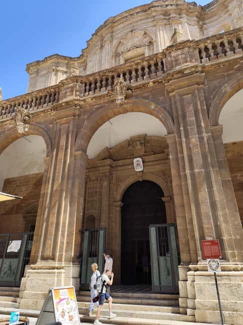 Trapani: Guided Walking Tour with Cannolo - FAQs