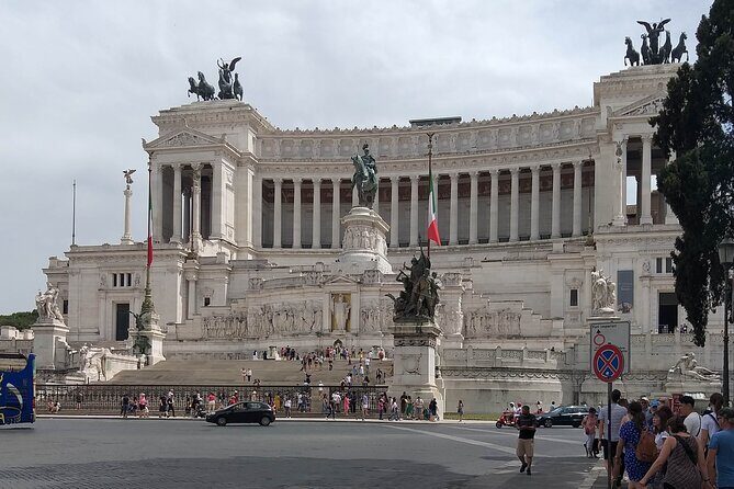 Trasfers from Rome city to Airports - Experience the Ease of Romecabshuttle’s Airport Transfers