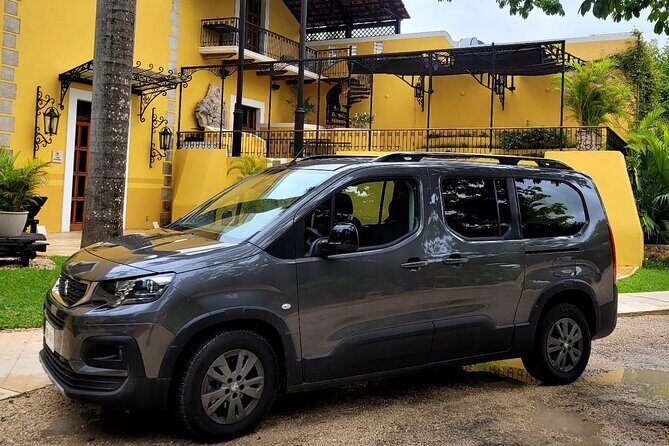 Traslado privado Mérida a Chichen Itzá y dejada en Riviera Maya - Key Points