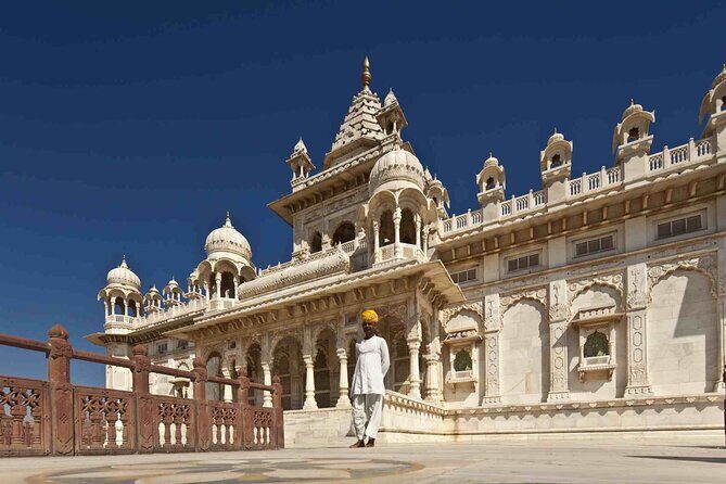 Travel From Udaipur to Jodhpur Via Kumbhalgarh and Ranakpur - The Sum Up