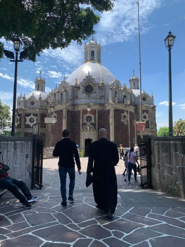 Travel through Teotihuacan, the Basilica, and enjoy a Mezcal tasting. - Value and Cost