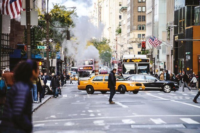 Treasure hunt in Midtown with New York in French - The Itinerary Breakdown: A Step-by-Step Look