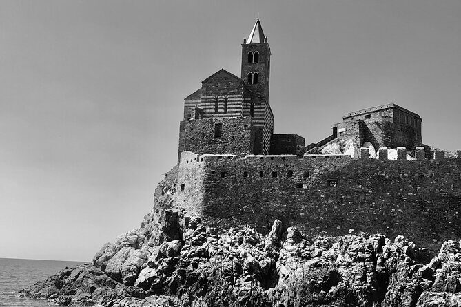 Trekking an Island of Palmaria - Detailed Breakdown of the Itinerary