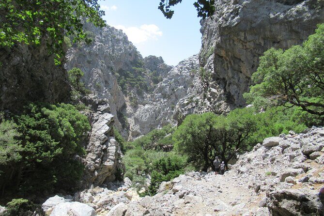 Trekking Rouvas Gorge - FAQs