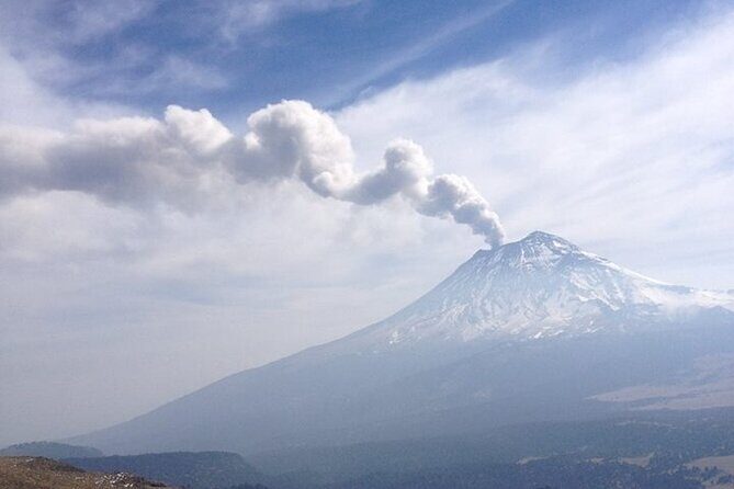 Trekking Through The Volcanoes - Who Should Consider This Tour?