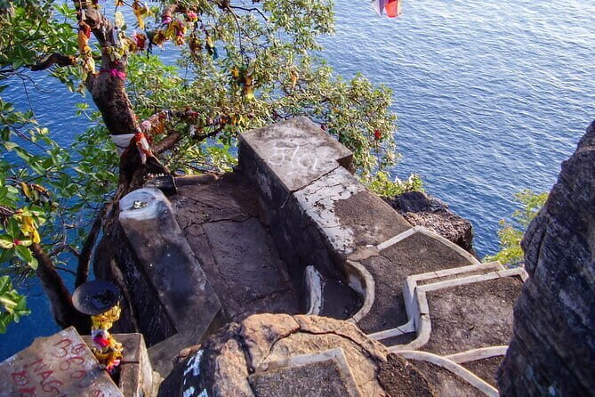 Trincomalee City Tour from Dambulla - Starting with Dambullas Cultural Gem: The Cave Temple