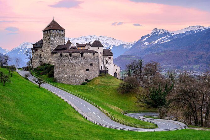 Trip to 4 Countries: Liechtenstein, Austria, Germany, Switzerland - An In-Depth Look at the Tour Experience