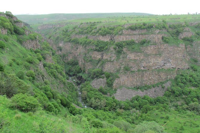 Trip to The Diamond Bridge and Dashbashi Canyon - Value for Money