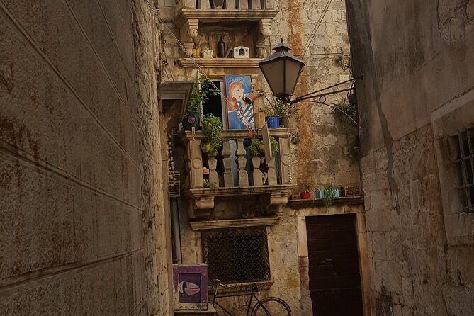 Trogir Old Town History and Monuments Private Guided Walking Tour - Practicalities and Tips