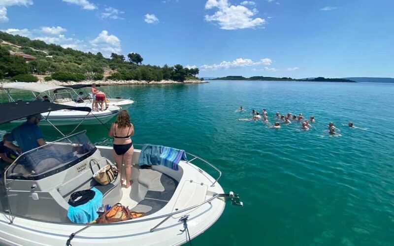 Trogir: White Lagoon, Maslinica & Blue Lagoon Speedboat Tour - FAQs